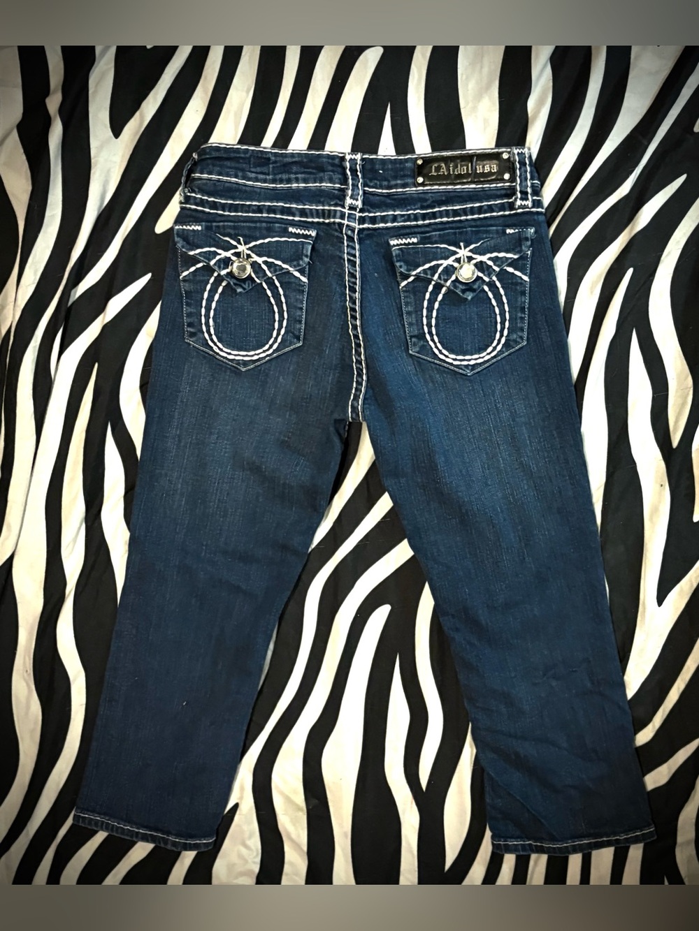 Y2K L.A. Idol Women’s Dark Wash Cut Off Jeans/Capris  - Size 9